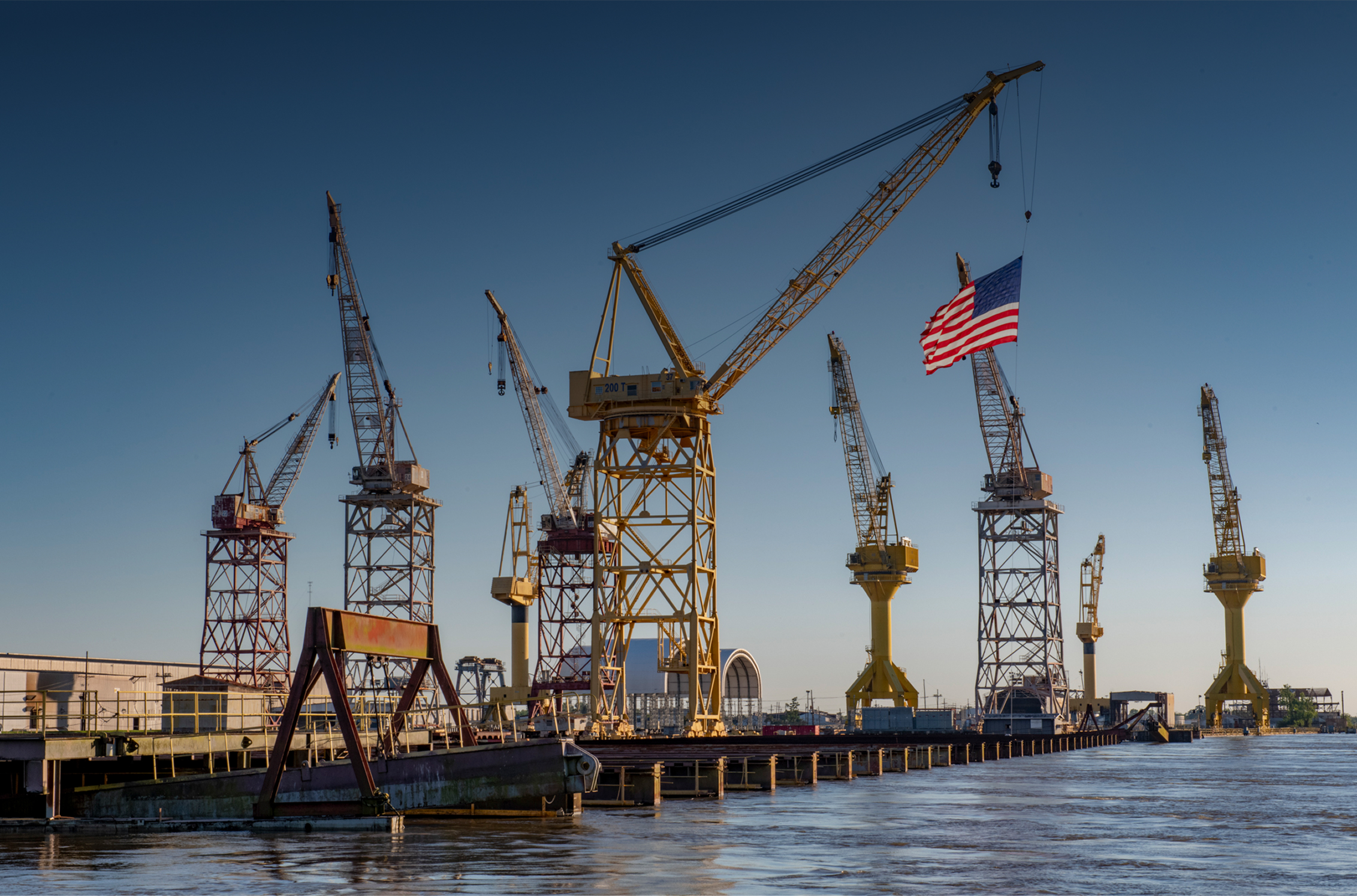 Avondale Global Gateway crane with American flag